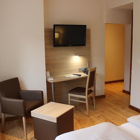 Hotel Dreimaedelhaus Espelkamp-Mittwald Bagian luar foto