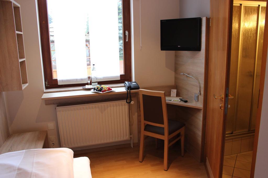 Hotel Dreimaedelhaus Espelkamp-Mittwald Bagian luar foto