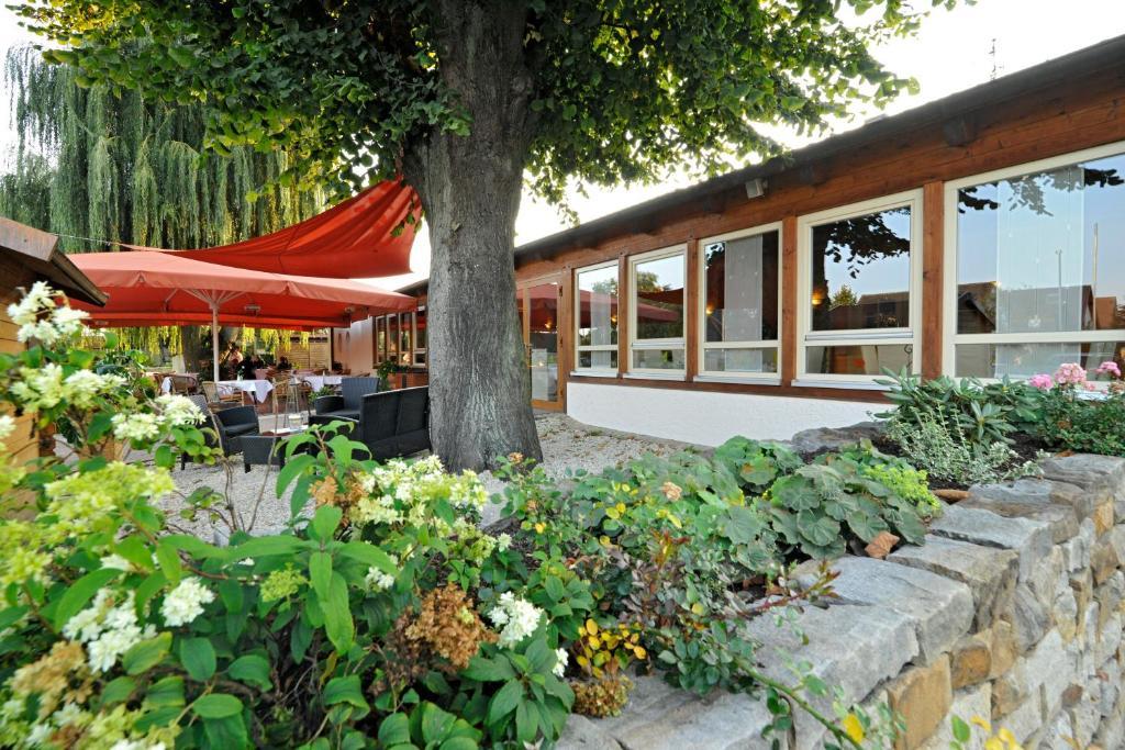 Hotel Dreimaedelhaus Espelkamp-Mittwald Bagian luar foto